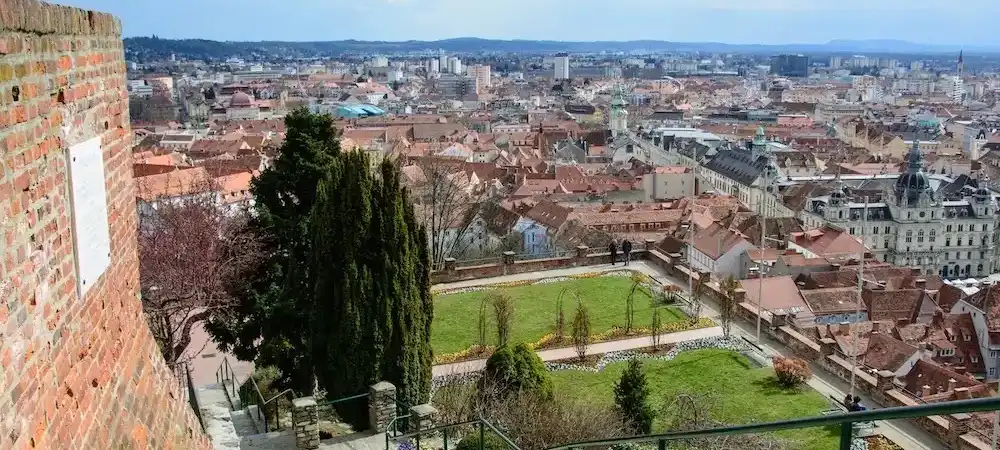 12 nezapomenutelných míst k návštěvě v Grazu a jeho okolí: Průvodce pro cestovatele