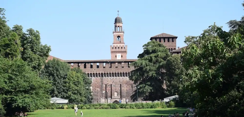 Co Vidět v Miláně: Okolí Sforzeského Hradu